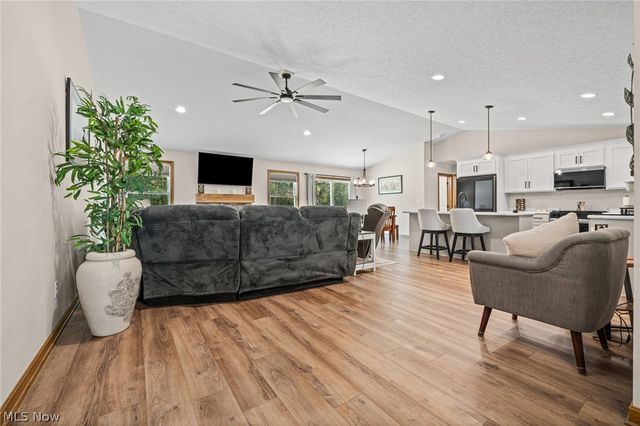 850 Eggleston Road, Aurora, OH 44202