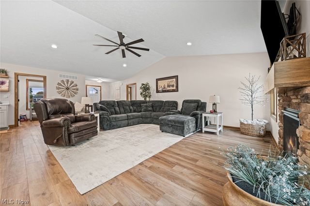 850 Eggleston Road, Aurora, OH 44202