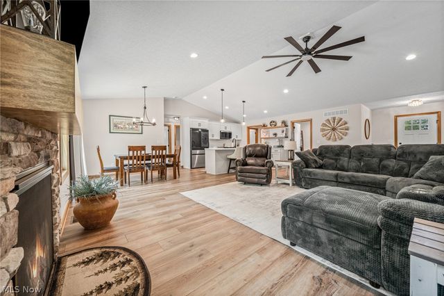 850 Eggleston Road, Aurora, OH 44202