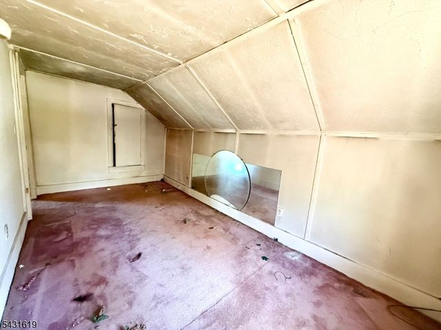 172 Sparta Ave, Newton Town, NJ 07860