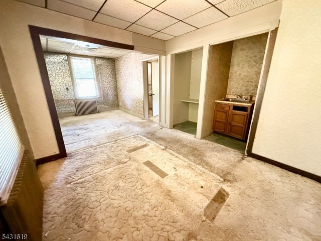172 Sparta Ave, Newton Town, NJ 07860