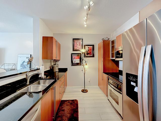 1551 N Flagler Drive 1212, West Palm Beach, FL 33401