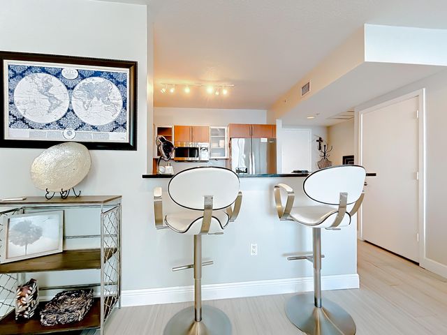 1551 N Flagler Drive 1212, West Palm Beach, FL 33401