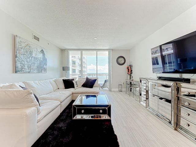 1551 N Flagler Drive 1212, West Palm Beach, FL 33401