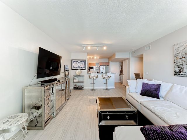 1551 N Flagler Drive 1212, West Palm Beach, FL 33401