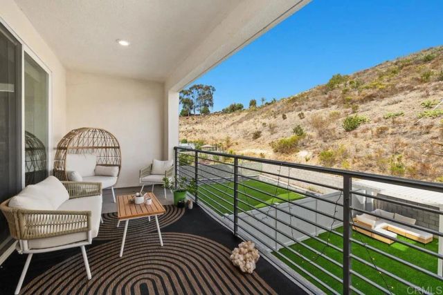 8177 Rose Quartz Circle, San Diego, CA 92126