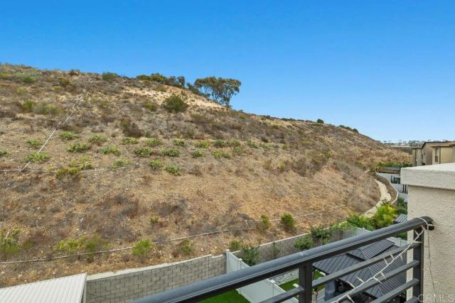 8177 Rose Quartz Circle, San Diego, CA 92126