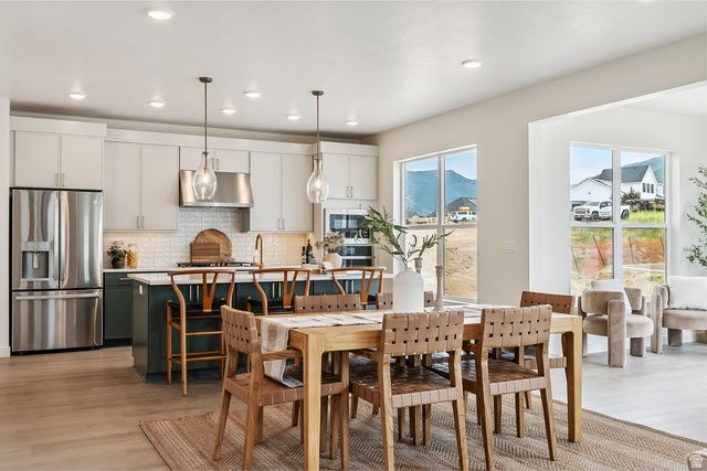 1252 E LARKSPUR WAY, Layton, UT 84040