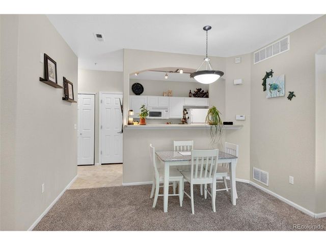 5255 Memphis St 8-806, Denver, CO 80239