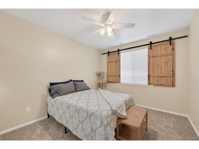 5255 Memphis St 8-806, Denver, CO 80239