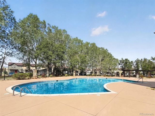 5255 Memphis St 8-806, Denver, CO 80239