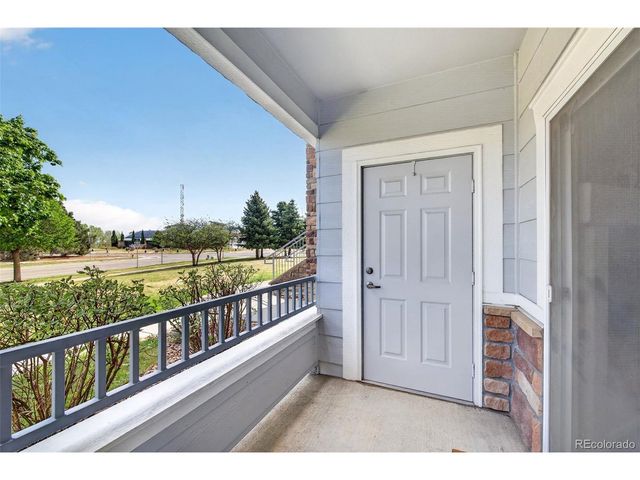 5255 Memphis St 8-806, Denver, CO 80239