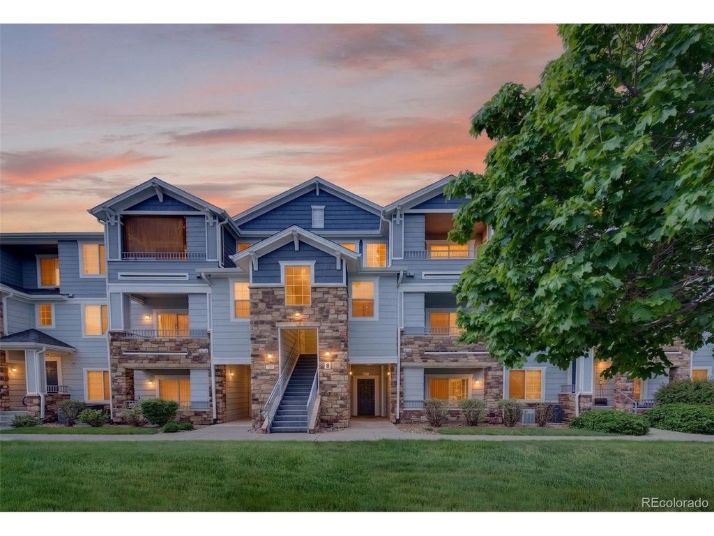 5255 Memphis St 8-806, Denver, CO 80239