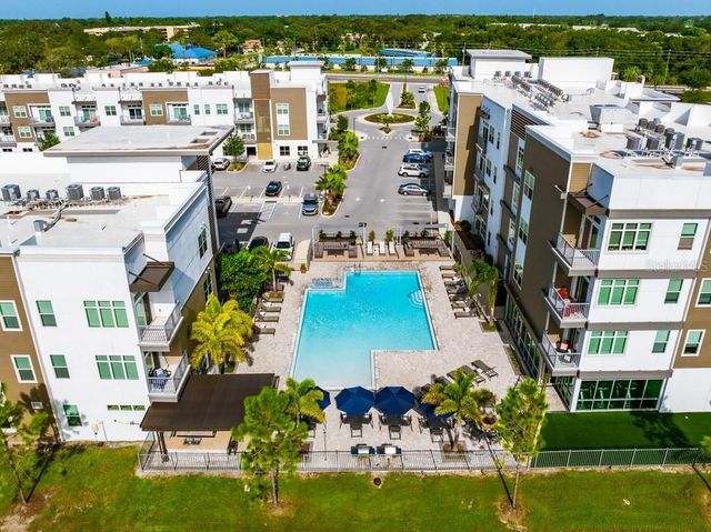 1185 S PINELLAS AVENUE A3, Tarpon Springs, FL 34689