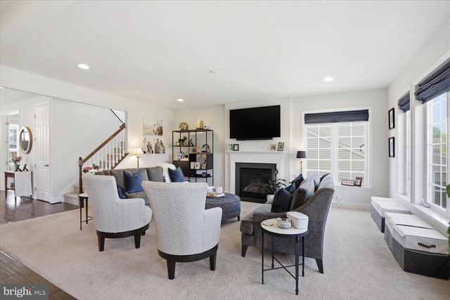 15 TALLGRASS PATH, Lancaster, PA 17602