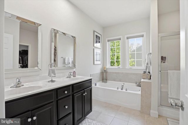 15 TALLGRASS PATH, Lancaster, PA 17602