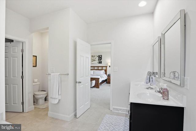 15 TALLGRASS PATH, Lancaster, PA 17602