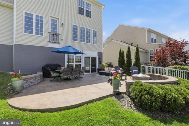 15 TALLGRASS PATH, Lancaster, PA 17602