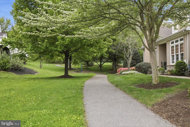 15 TALLGRASS PATH, Lancaster, PA 17602