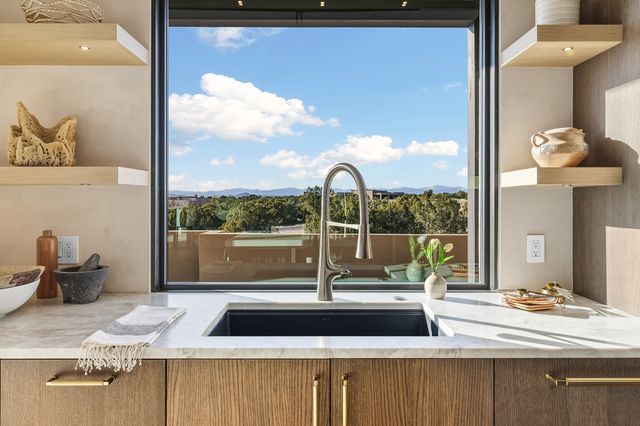 6 Shaman, Santa Fe, NM 87506