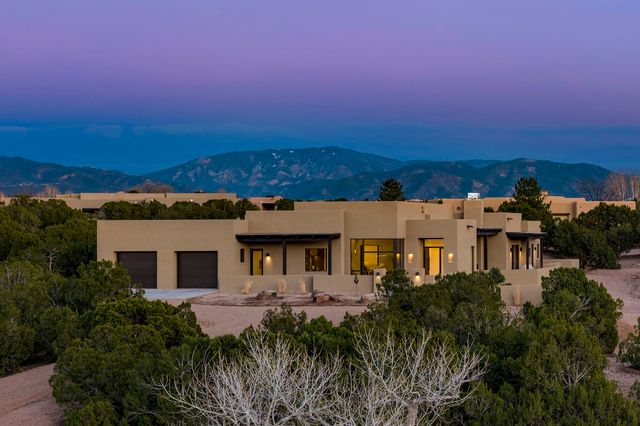 6 Shaman, Santa Fe, NM 87506