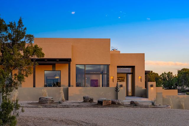 6 Shaman, Santa Fe, NM 87506