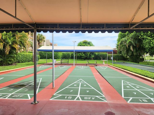 3755 Via Poinciana 607, Lake Worth, FL 33467