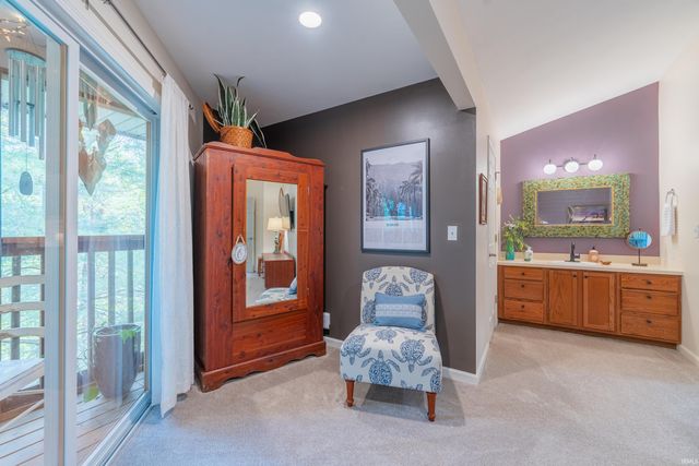 9620 S Bay Pointe Court, Bloomington, IN 47401