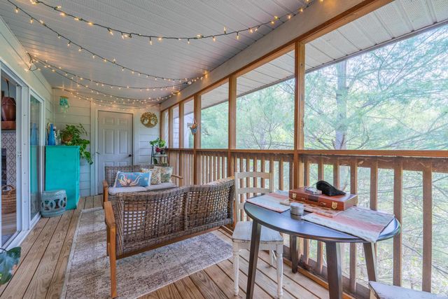 9620 S Bay Pointe Court, Bloomington, IN 47401