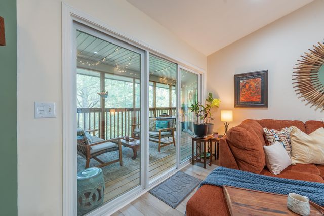 9620 S Bay Pointe Court, Bloomington, IN 47401