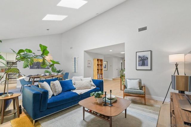 3964 Calgary Ave, San Diego, CA 92122