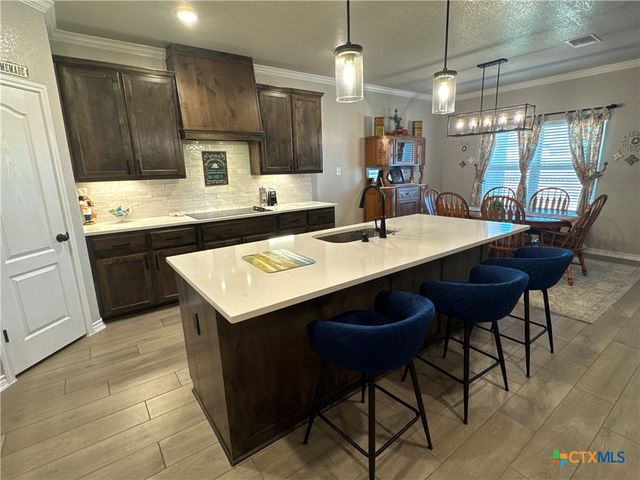 806 Eagle Crest Cove, Salado, TX 76571