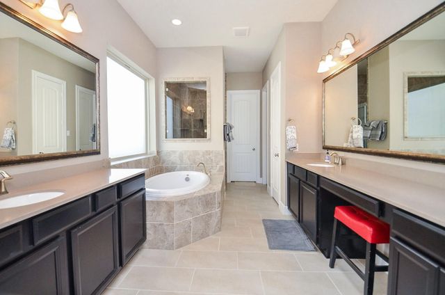 28206 Middlewater View Lane, Katy, TX 77494