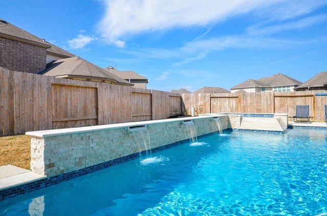 28206 Middlewater View Lane, Katy, TX 77494