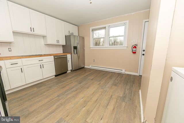 90 TUFTS RD, Pennsville, NJ 08070