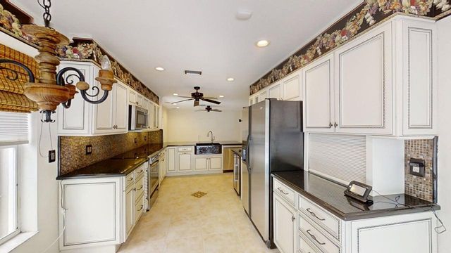 23330 La Vida Way, Boca Raton, FL 33433