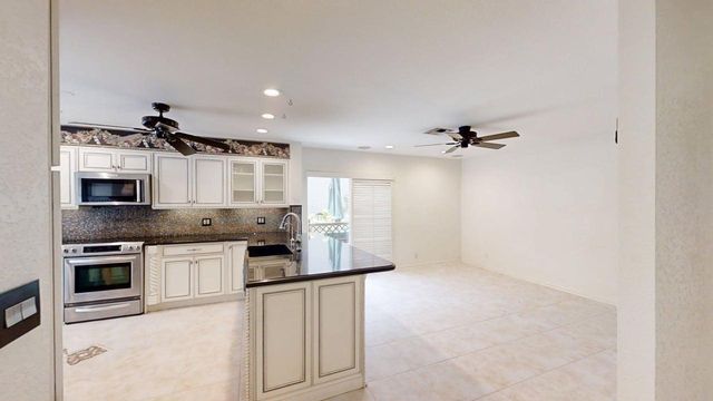 23330 La Vida Way, Boca Raton, FL 33433