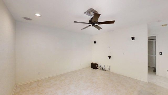 23330 La Vida Way, Boca Raton, FL 33433