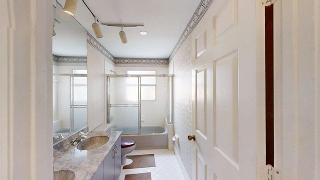 23330 La Vida Way, Boca Raton, FL 33433