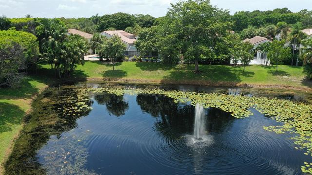 23330 La Vida Way, Boca Raton, FL 33433