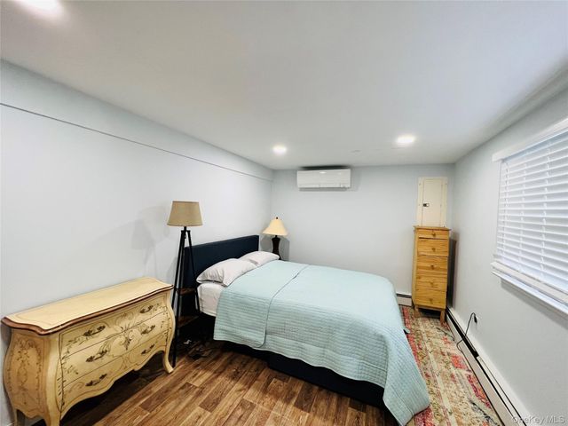 66 Smith Street, Glen Cove, NY 11542