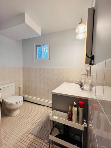 66 Smith Street, Glen Cove, NY 11542