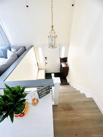 66 Smith Street, Glen Cove, NY 11542