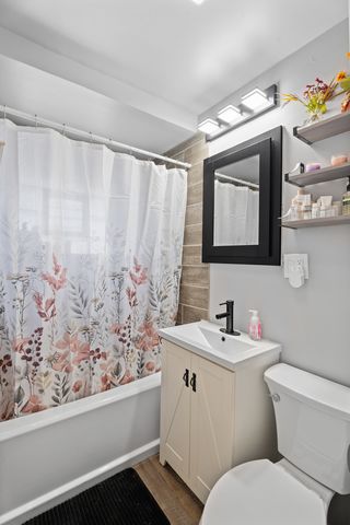4416 W 123rd Place, Alsip, IL 60803