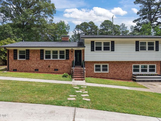 5904 Deblyn Avenue, Raleigh, NC 27612