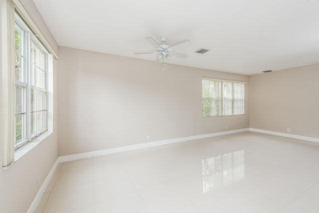 4020 NW 90th Way, Sunrise, FL 33351