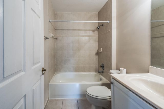 4020 NW 90th Way, Sunrise, FL 33351