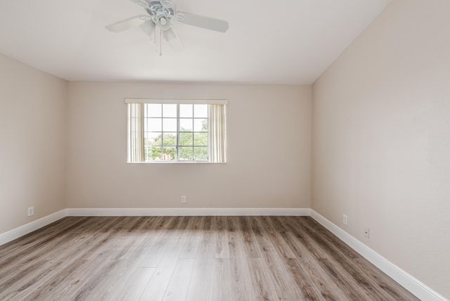 4020 NW 90th Way, Sunrise, FL 33351