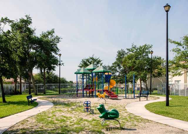 4020 NW 90th Way, Sunrise, FL 33351