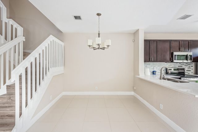 4020 NW 90th Way, Sunrise, FL 33351
